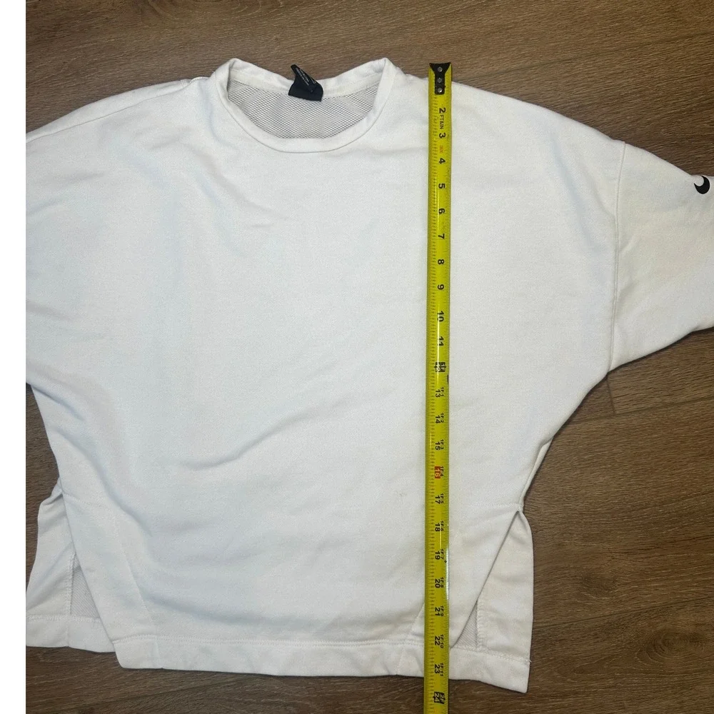 Nike Womens Pullover Minimalist White Mesh Back Athletic Short Sleeve Size Small